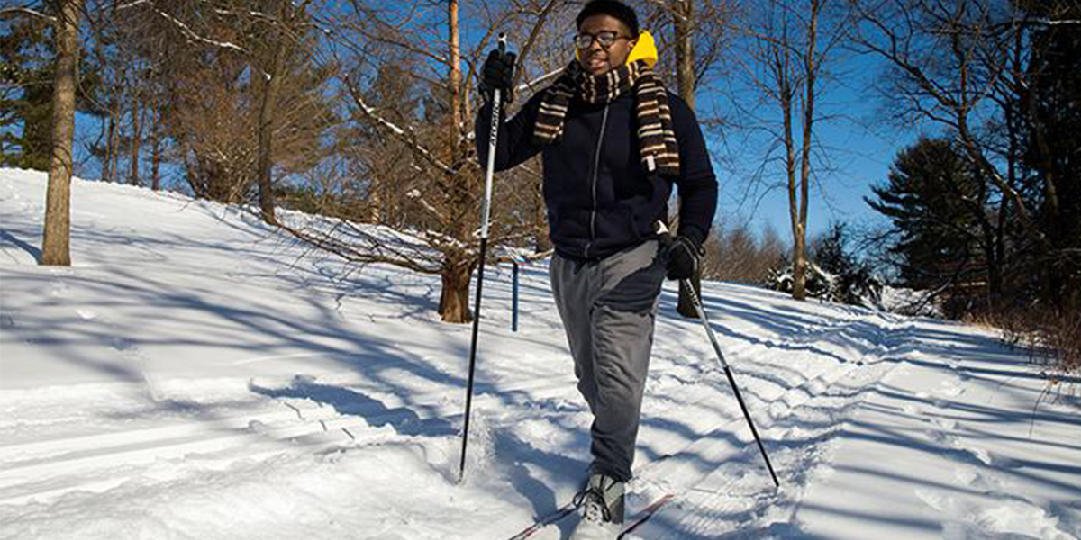Student cross-country skiing