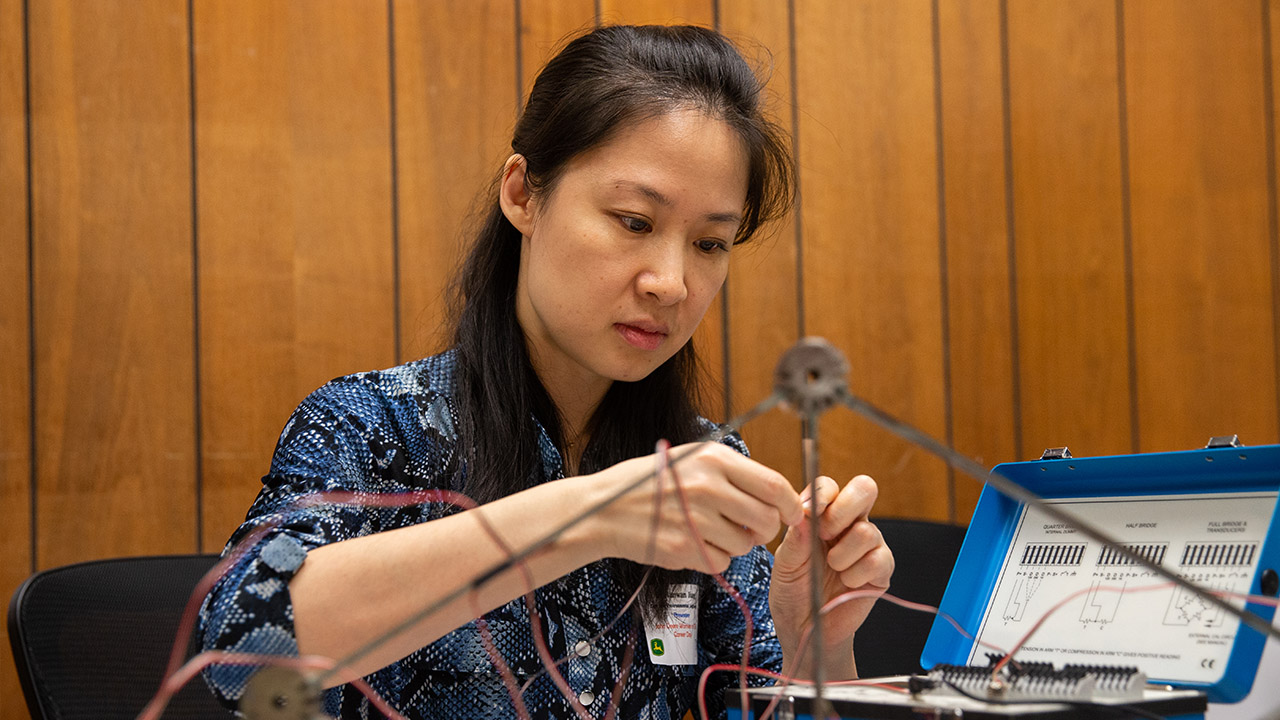 Hanwan Jiang conducting research