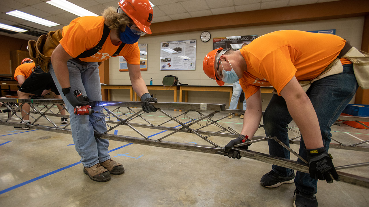 Steel bridge competition