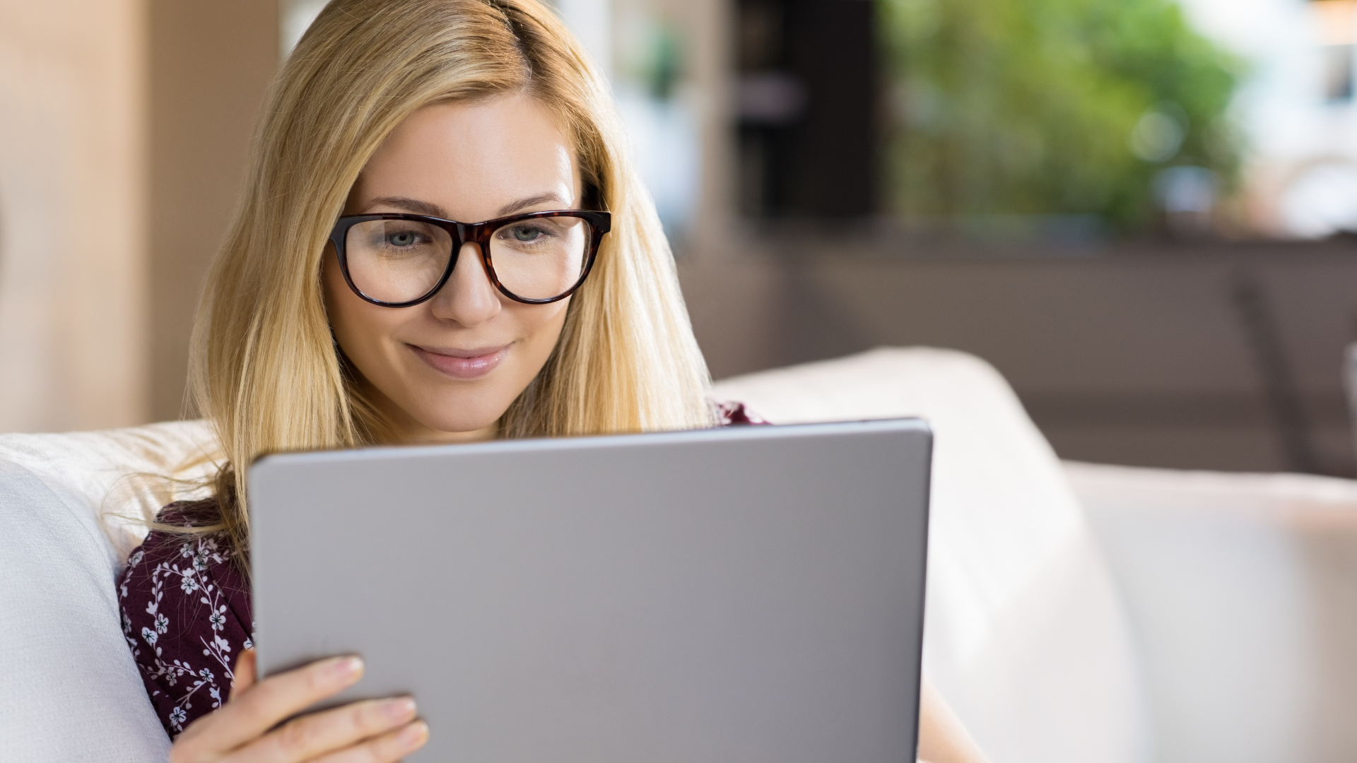 Student with laptop