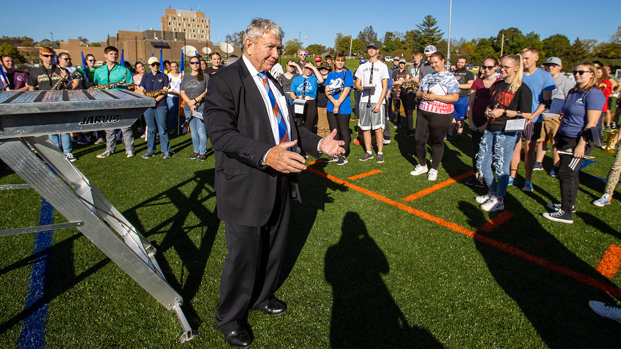 UW System President Tommy Thompson visits UW-Platteville, visits with Marching Pioneers