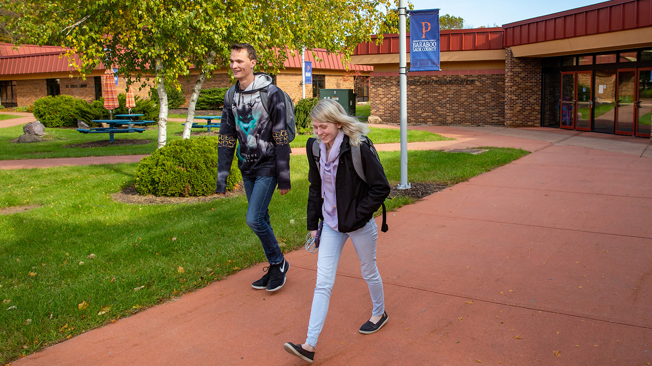 Students on Baraboo Sauk County campus