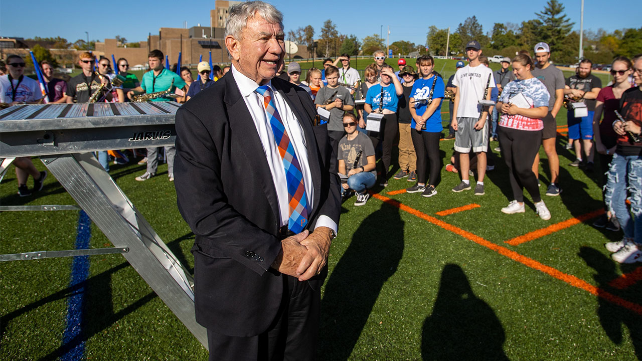 President Tommy Thompson on UW-Platteville campus