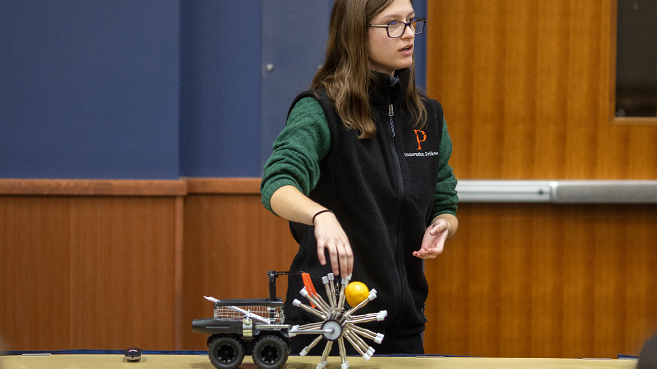 At the WiSys Prototype Hackathon Final Showcase, students presented their innovative prototypes with real-world applications to a panel of judges. 
