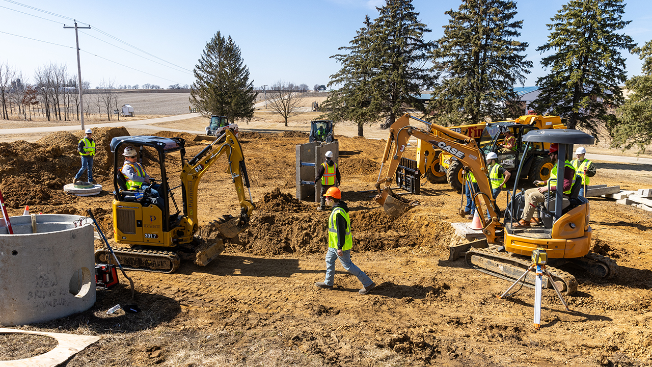 Hands-on laboratories include the Road and Infrastructure Lab, Safety Lab and Construction Lab.