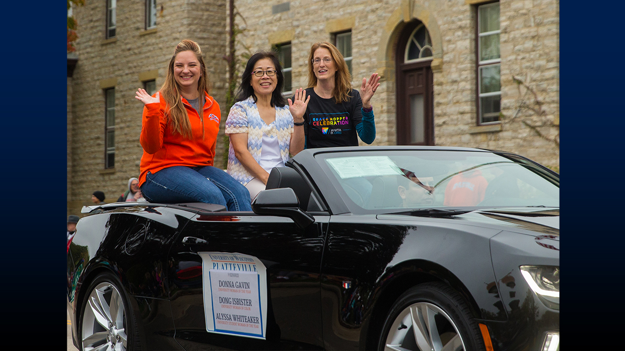 Isbister enjoying UW-Platteville’s 2018 Homecoming Parade down Main Street. 