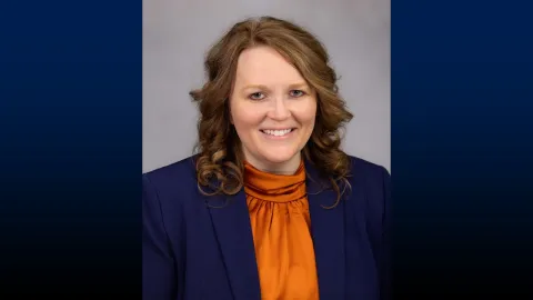 Photo of Elizabeth Osterholz