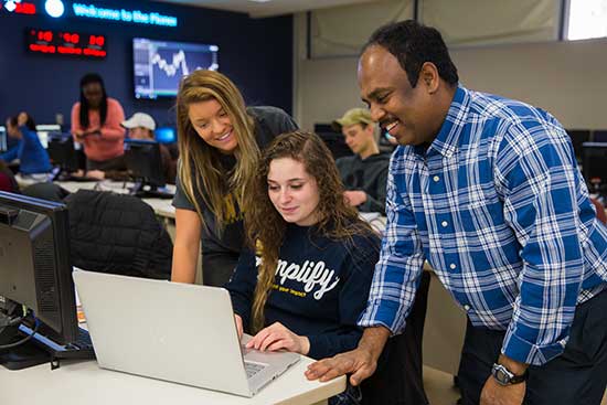 UW-Platteville students get one-on-one attention from faculty in an Agribusiness course.