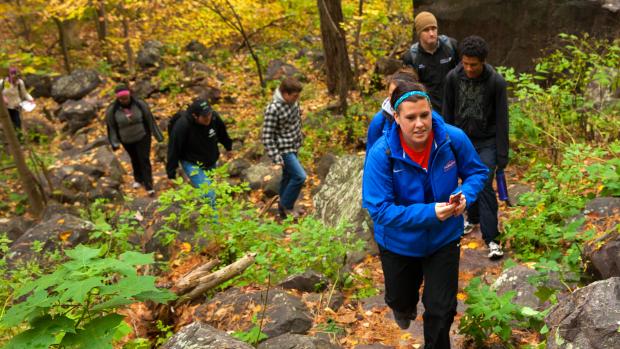 People Geocaching