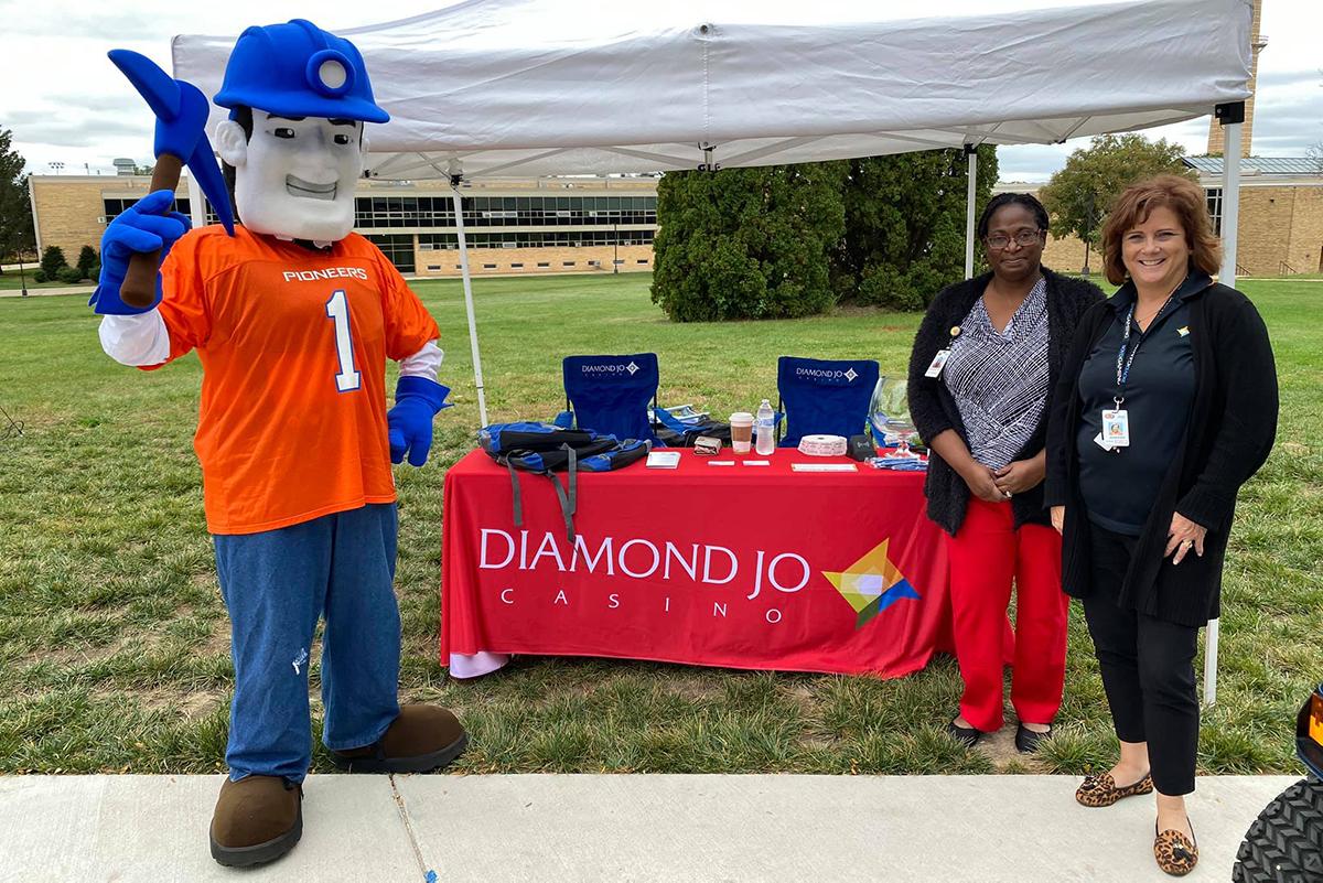 Fox Cities Community on Campus Day