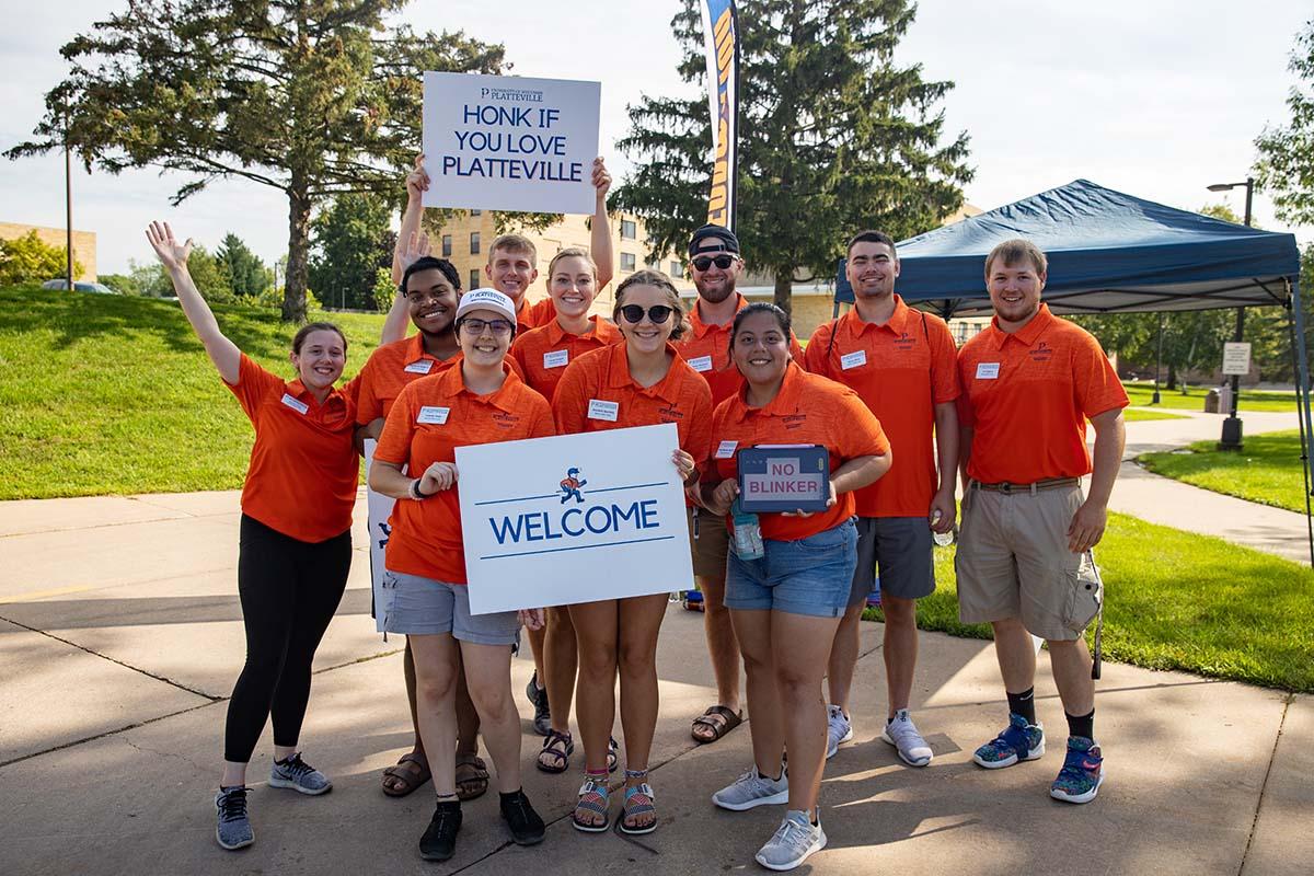 Move in day welcome crew