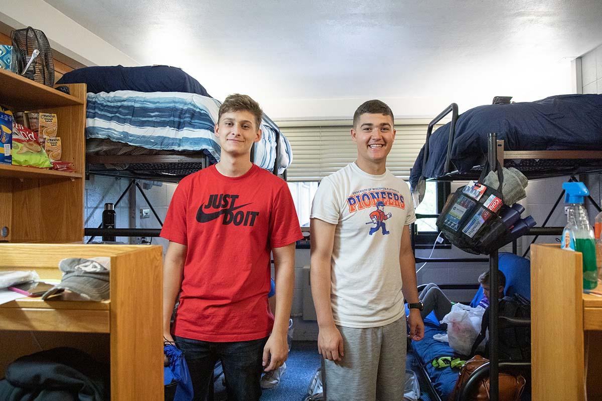 Move in day roommates