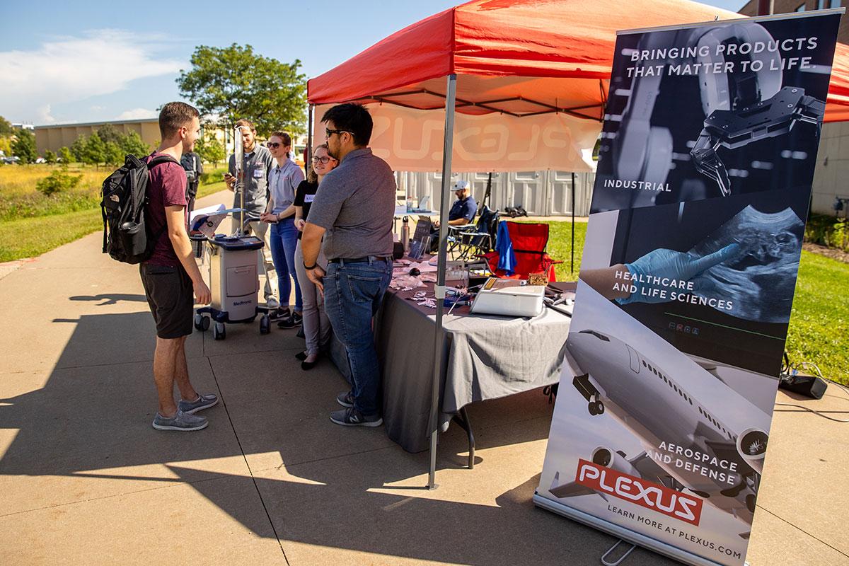 Plexus, Fox Cities Community on Campus Day