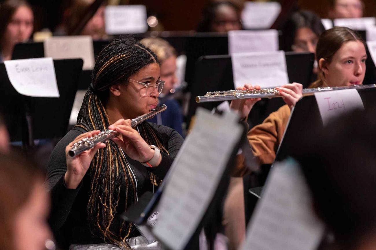 TSHB student musicians working with guest clinician