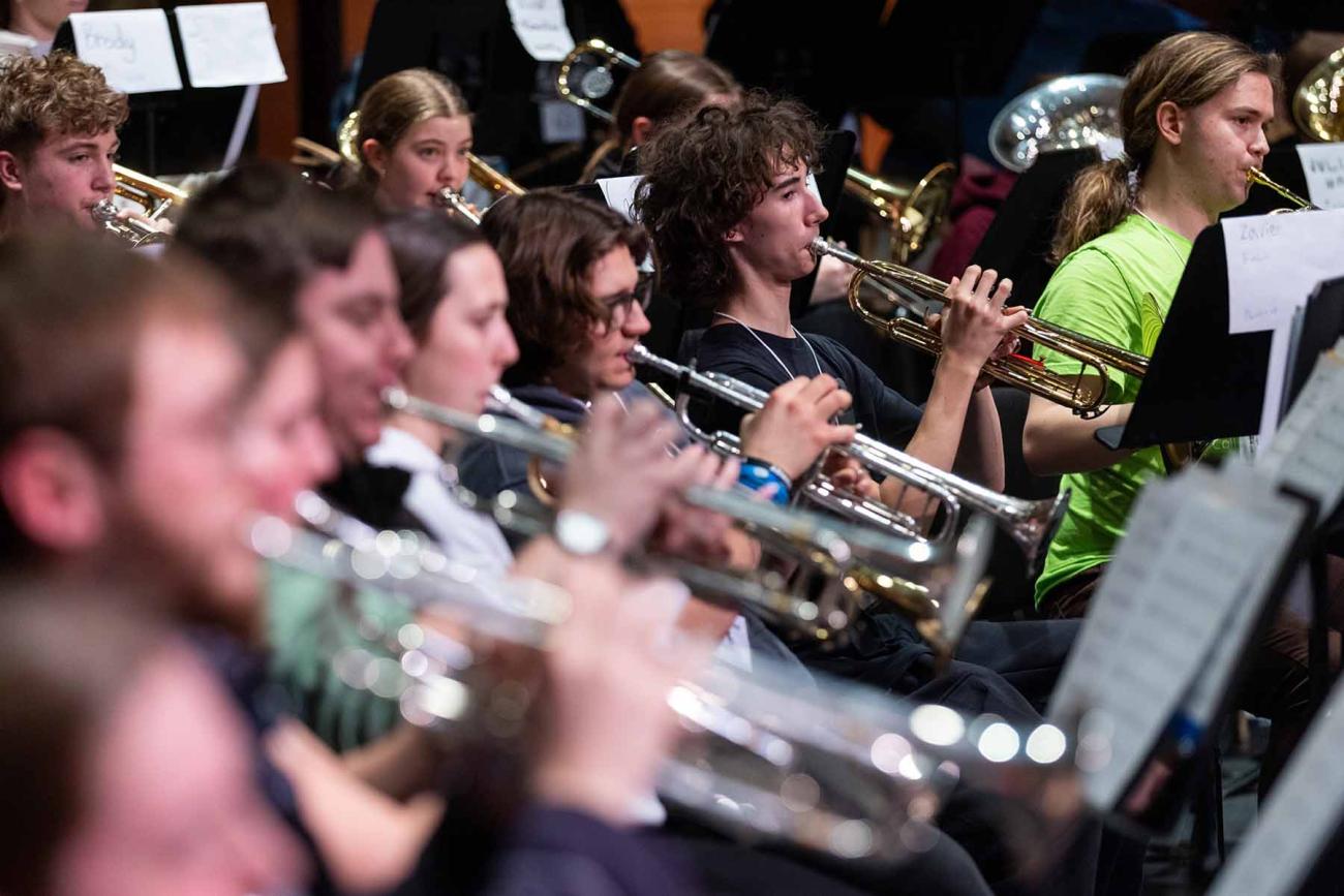 TSHB student musicians working with guest clinician