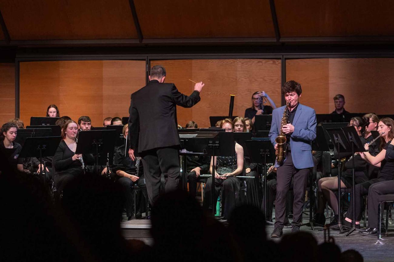 TSHB student musicians working with guest clinician