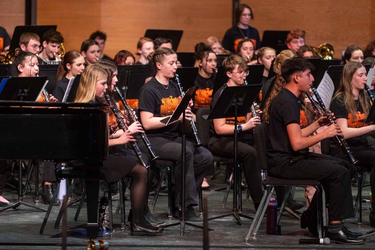 TSHB student musicians working with guest clinician