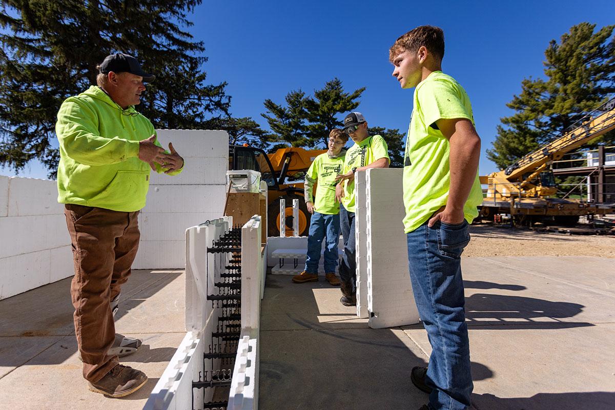Welcome speakers, Construction Career Day