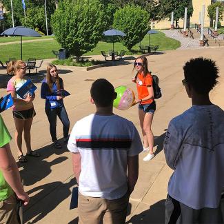 New Student Experience, students with peer group