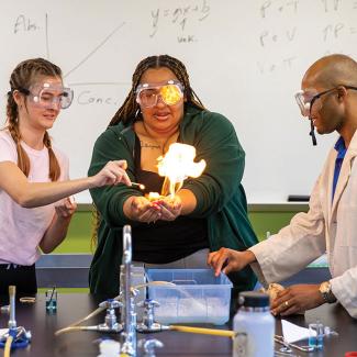 Students doing experiment 