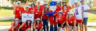 group of UW-Platteville students at move in weekend