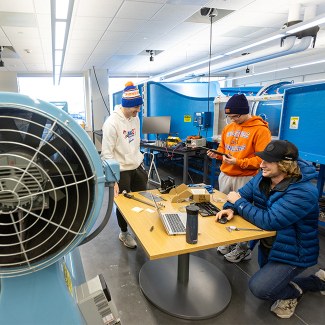 UW-Platteville students working on group project in lab