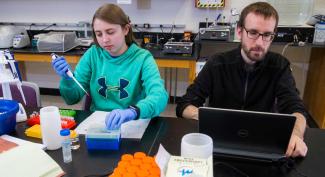 UW-Platteville students in chemistry lab