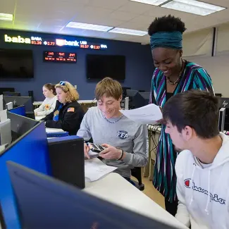 Pioneer Undergraduate Research and Commodities Education Lab