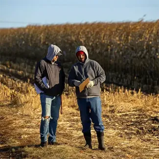 UW-Platteville students stand in field for Ag Soil Water Conservation Lab